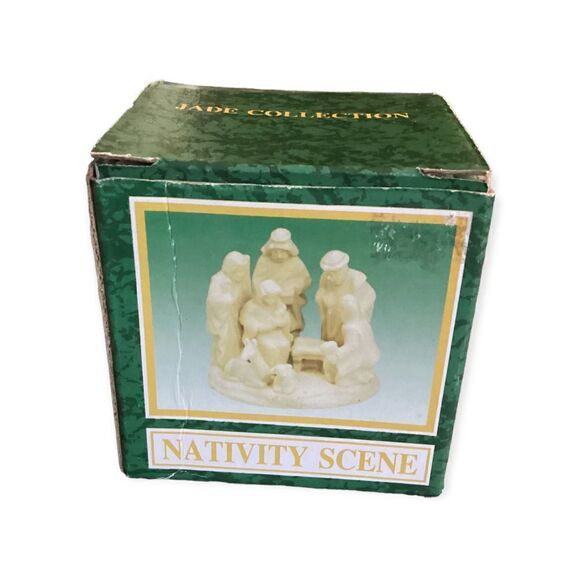 World Bazaars Jade Collection Nativity Scene - Picture 1 of 5